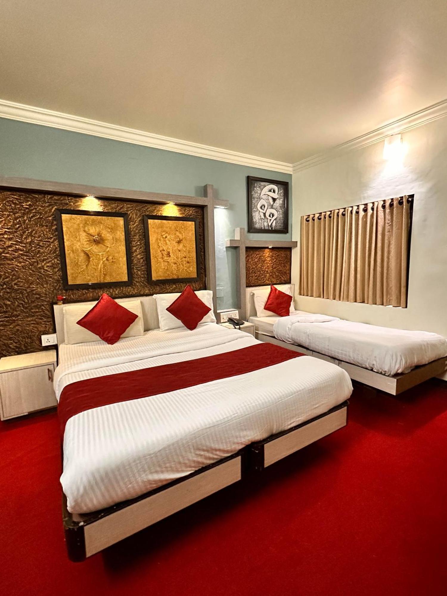 City Palace Hotel Ooty Eksteriør billede