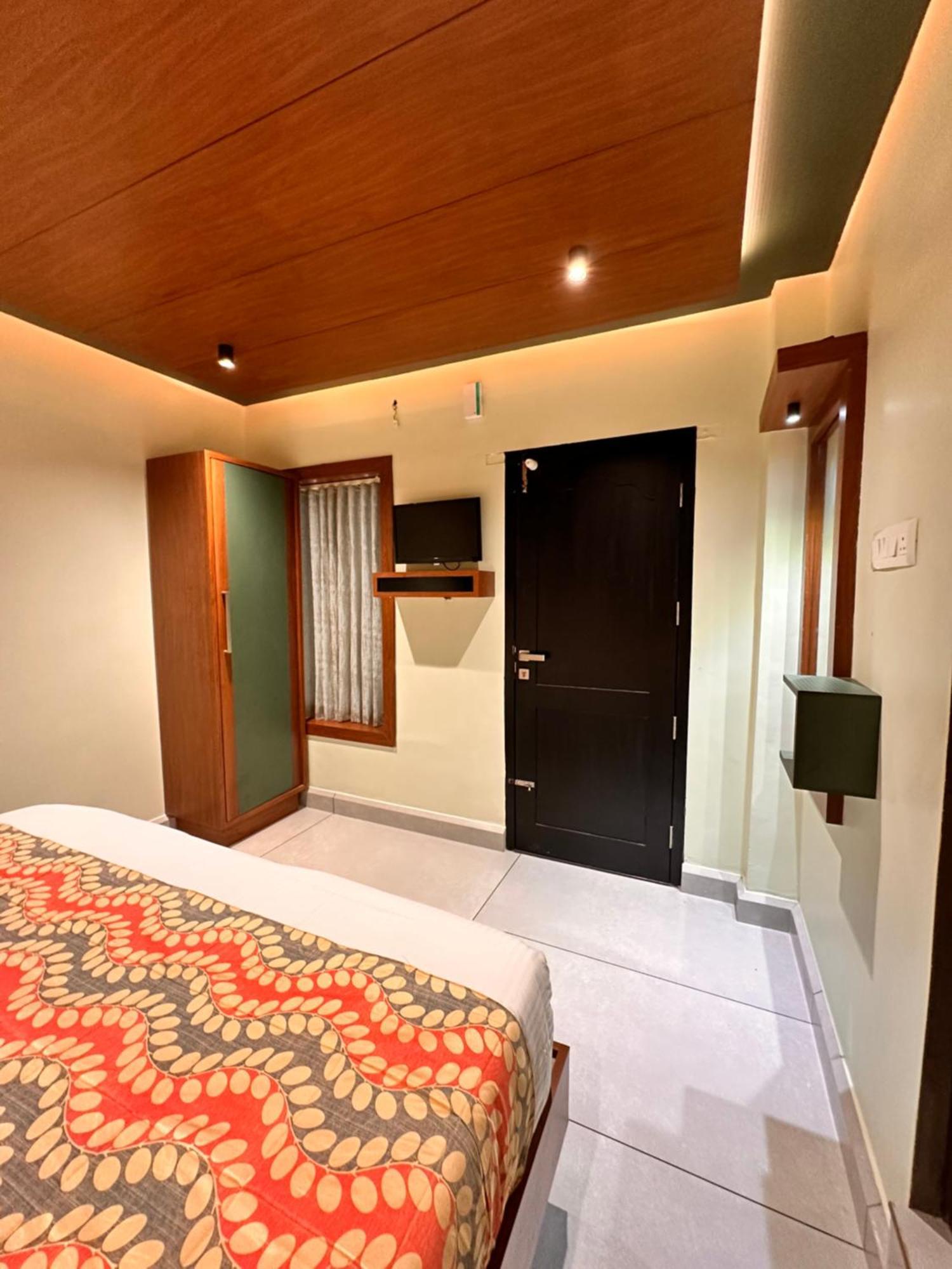 City Palace Hotel Ooty Eksteriør billede